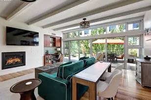 323 NW 13th Ave, Portland, OR 97209 - Photo 6