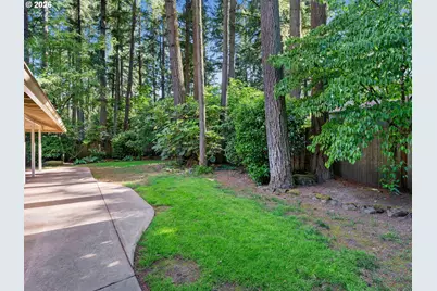 4832 Redwing Way, Lake Oswego, OR 97035 - Photo 32