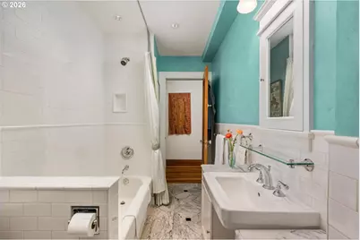 2141 NW Davis St #301, Portland, OR 97210 - Photo 38