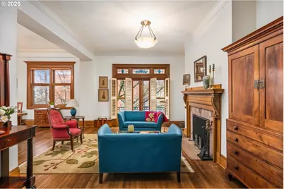 2141 NW Davis St #301, Portland, OR 97210 - Photo 8