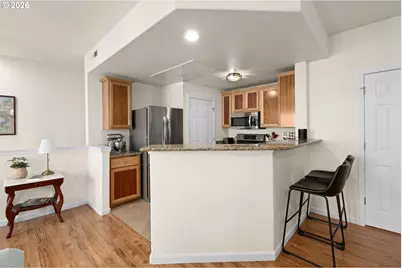 604 Springtree Ln, West Linn, OR 97068 - Photo 6