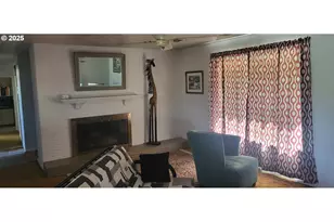 522 SE Hillside Dr, Roseburg, OR 97470 - Photo 10