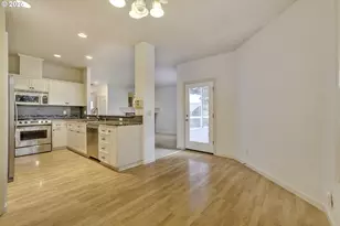 13222 SW Bigleaf Dr, Tigard, OR 97223 - Photo 10