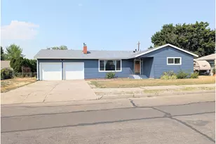 1050 Park St, Baker City, OR 97814 - Photo 2