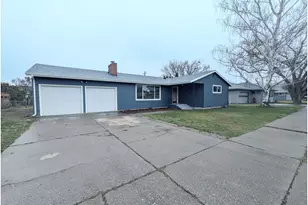 1050 Park St, Baker City, OR 97814 - Photo 2