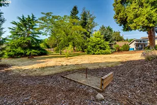 374 E Main St, Lowell, OR 97452 - Photo 42