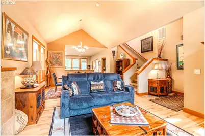703 SE Anderson Ln, Gresham, OR 97080 - Photo 2