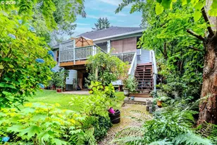 703 SE Anderson Ln, Gresham, OR 97080 - Photo 6