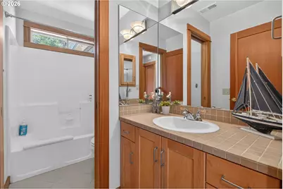 1142 NW Mayfield Rd, Portland, OR 97229 - Photo 30