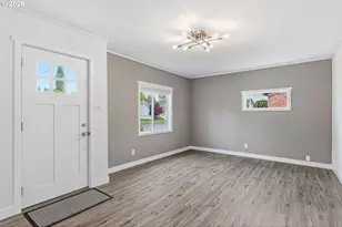 1116 N 3rd Ave, Kelso, WA 98626 - Photo 6