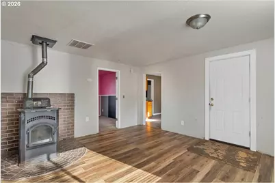 289 S 3rd St, Lebanon, OR 97355 - Photo 10