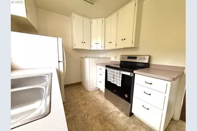 354 Radar Rd, Coos Bay, OR 97420 - Photo 8