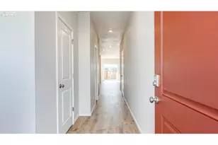 3842 SW 35th St, Gresham, OR 97080 - Photo 2