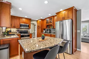725 Marylhurst Dr, West Linn, OR 97068 - Photo 10