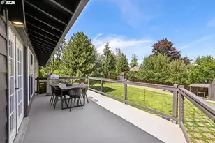 725 Marylhurst Dr, West Linn, OR 97068 - Photo 18