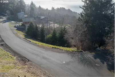 212 Chief Albert Dr, Yachats, OR 97498 - Photo 10