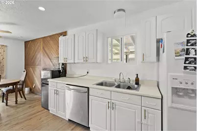 1101 Elm St, Kelso, WA 98626 - Photo 12
