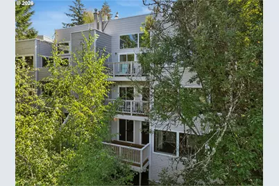 48 Eagle Crest Dr #2E, Lake Oswego, OR 97035 - Photo 1