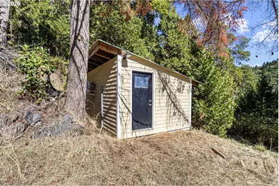 1604 Spring Brook Rd, Myrtle Creek, OR 97457 - Photo 36