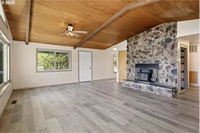 1604 Spring Brook Rd, Myrtle Creek, OR 97457 - Photo 8