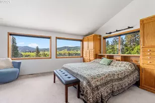 2250 Riverdale Rd, Hood River, OR 97031 - Photo 16
