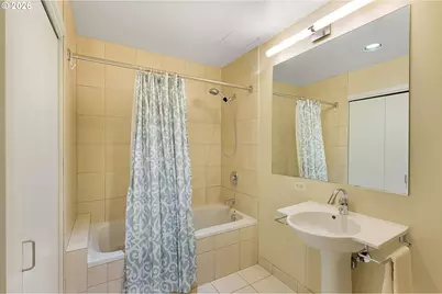 922 NW 11th Ave #404, Portland, OR 97209 - Photo 30