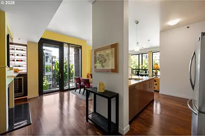 922 NW 11th Ave #404, Portland, OR 97209 - Photo 8