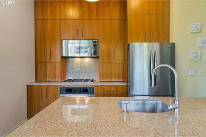922 NW 11th Ave #404, Portland, OR 97209 - Photo 22