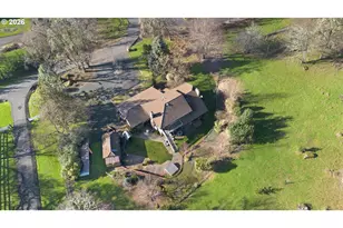 598 Winter Creek Ln, Roseburg, OR 97471 - Photo 8