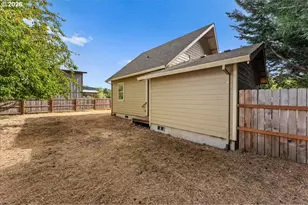 319 SE Sheridan Rd, Sheridan, OR 97378 - Photo 22