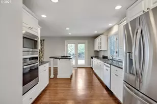 6435 SW 90th Ave, Portland, OR 97223 - Photo 8