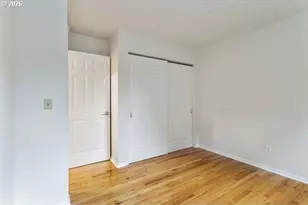 839 SW Broadway Dr, Portland, OR 97201 - Photo 16