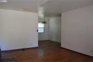 641 SE 148th Ave, Portland, OR 97233 - Photo 2