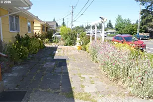 641 SE 148th Ave, Portland, OR 97233 - Photo 22