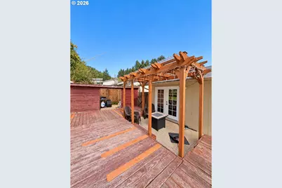 460 Westmont Dr, Reedsport, OR 97467 - Photo 28