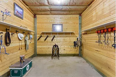 12737 NE Cedarbrook Rd, Aurora, OR 97002 - Photo 40