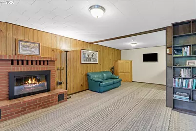 12737 NE Cedarbrook Rd, Aurora, OR 97002 - Photo 22