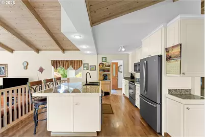 12737 NE Cedarbrook Rd, Aurora, OR 97002 - Photo 8