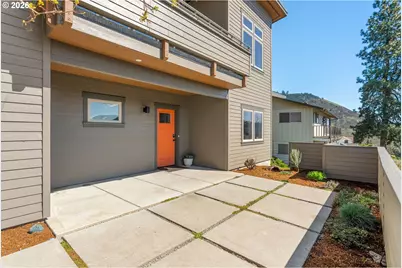 591 NE Grandview Blvd, White Salmon, WA 98672 - Photo 28