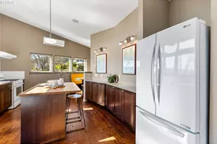 591 NE Grandview Blvd, White Salmon, WA 98672 - Photo 12