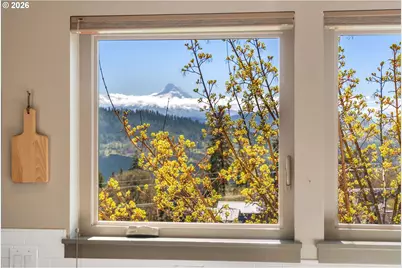 591 NE Grandview Blvd, White Salmon, WA 98672 - Photo 10