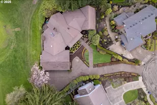 863 Fairway View Dr, Eugene, OR 97401 - Photo 4