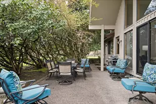 863 Fairway View Dr, Eugene, OR 97401 - Photo 34