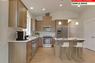 657 NE Saling, Estacada, OR 97023 - Photo 2