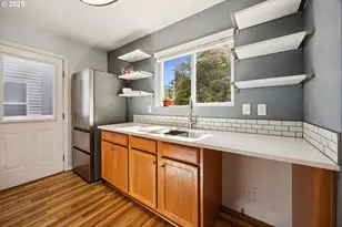 217 NE 146th Ave, Portland, OR 97230 - Photo 12