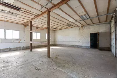 15895 Old Butteville Rd NE, Woodburn, OR 97071 - Photo 32