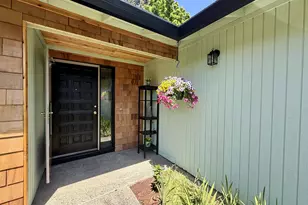 2715 SW 31st St, Gresham, OR 97080 - Photo 6