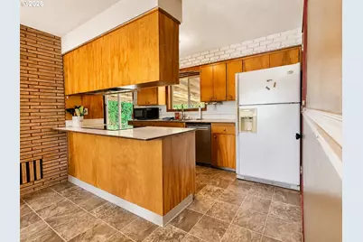 3151 Wayside Ter NE, Salem, OR 97301 - Photo 10