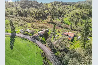 2268 Sunshine Rd, Roseburg, OR 97470 - Photo 4