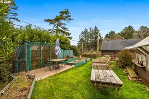 1822 SE 2nd St, Lincoln City, OR 97367 - Photo 26